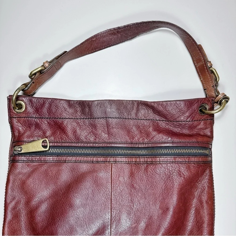 Fossil Women’s Long Live Vintage Leather Explorer Hobo Bag Dark Brown - Picture 11 of 15